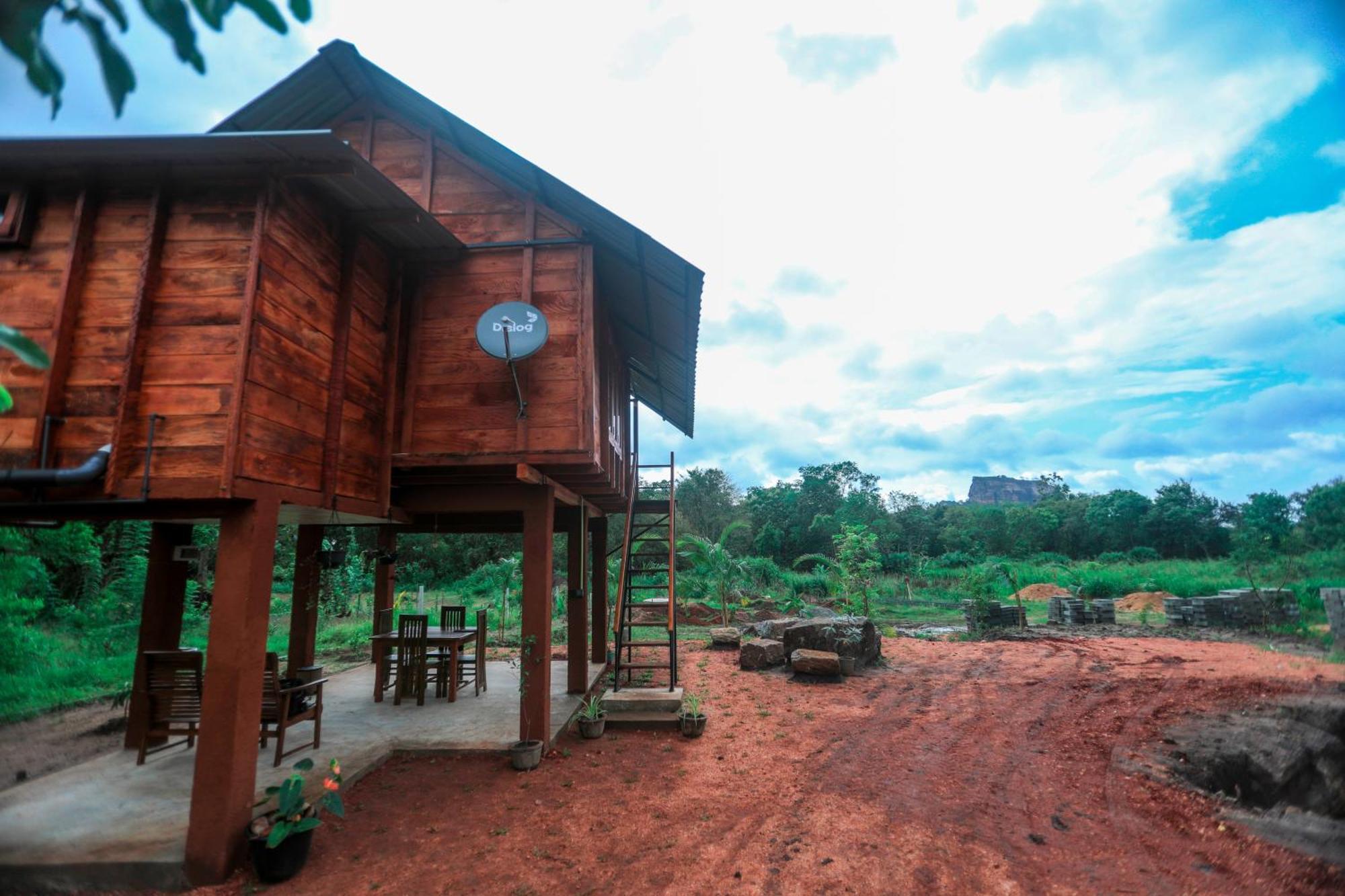 Vila Lion Wood Treehouse Talkote Exteriér fotografie