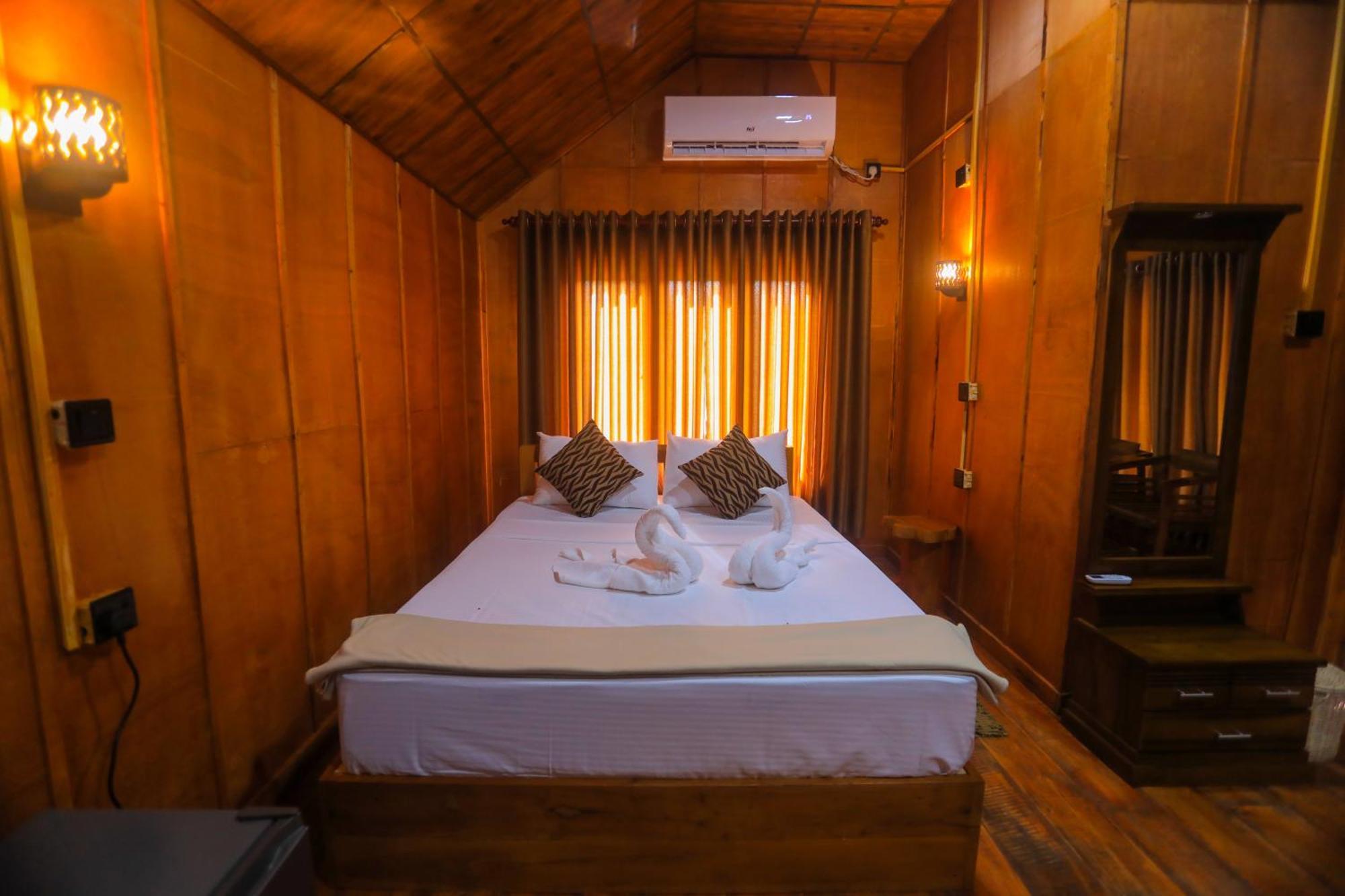 Vila Lion Wood Treehouse Talkote Exteriér fotografie