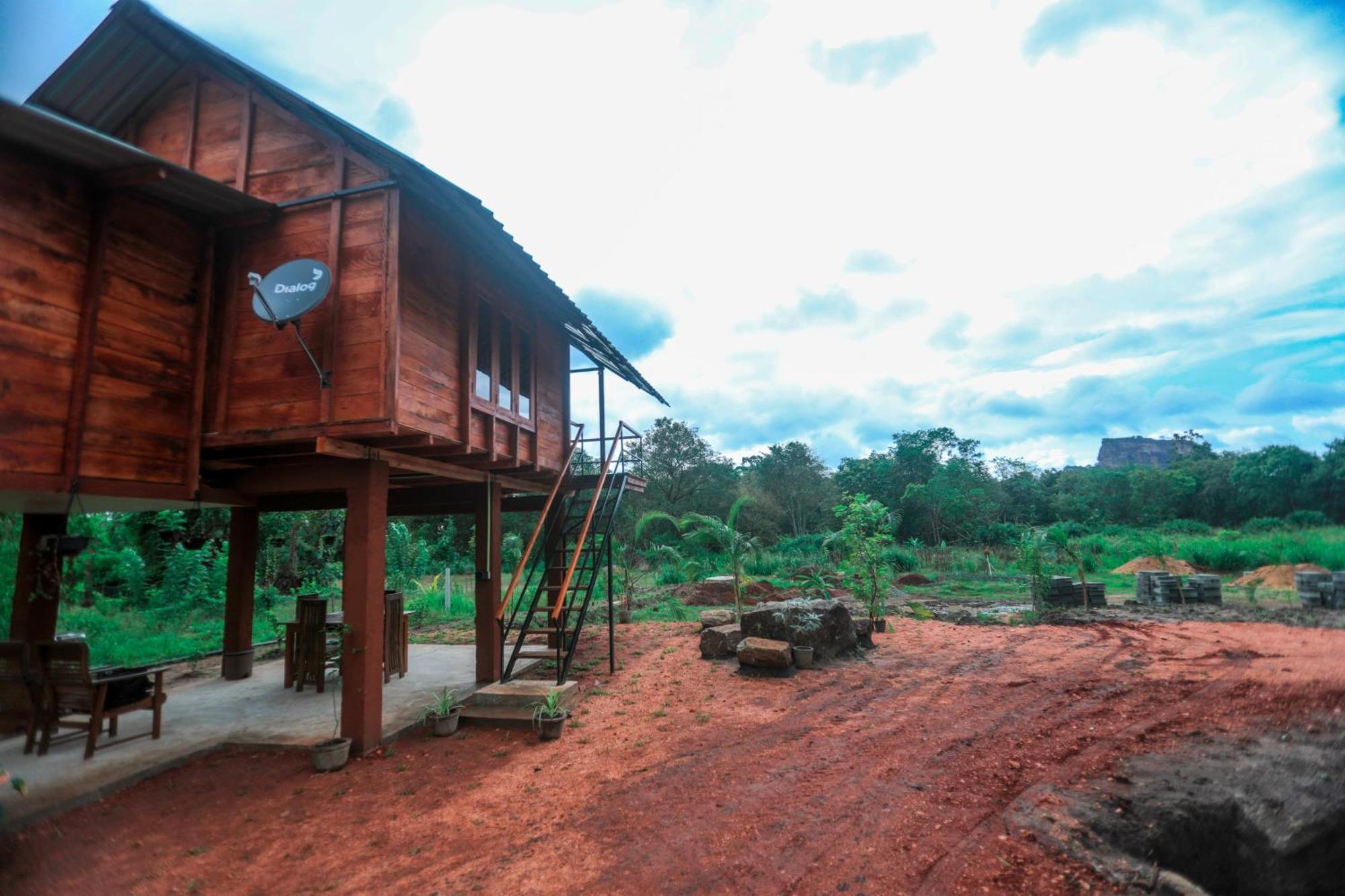 Vila Lion Wood Treehouse Talkote Exteriér fotografie