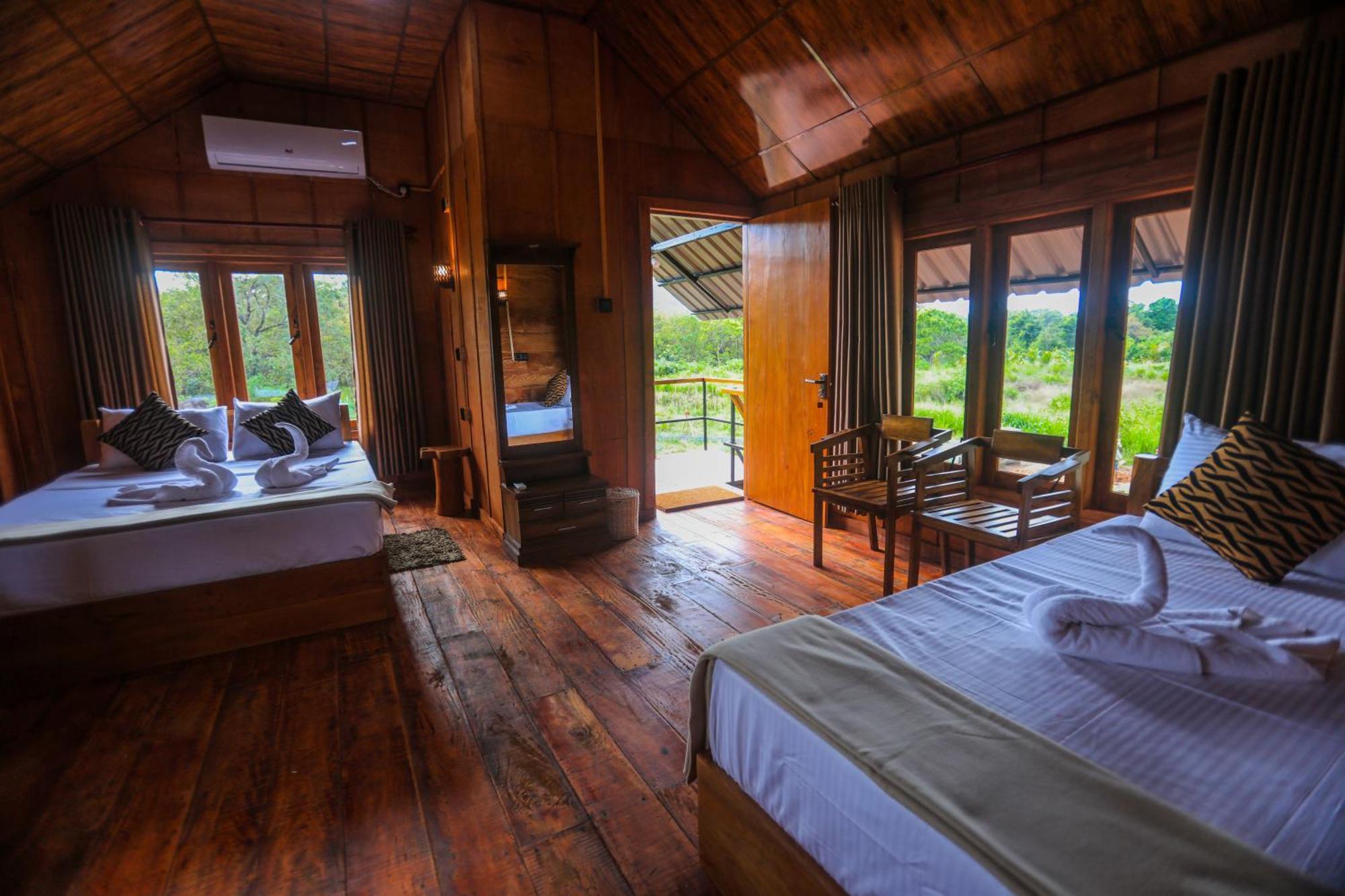 Vila Lion Wood Treehouse Talkote Exteriér fotografie