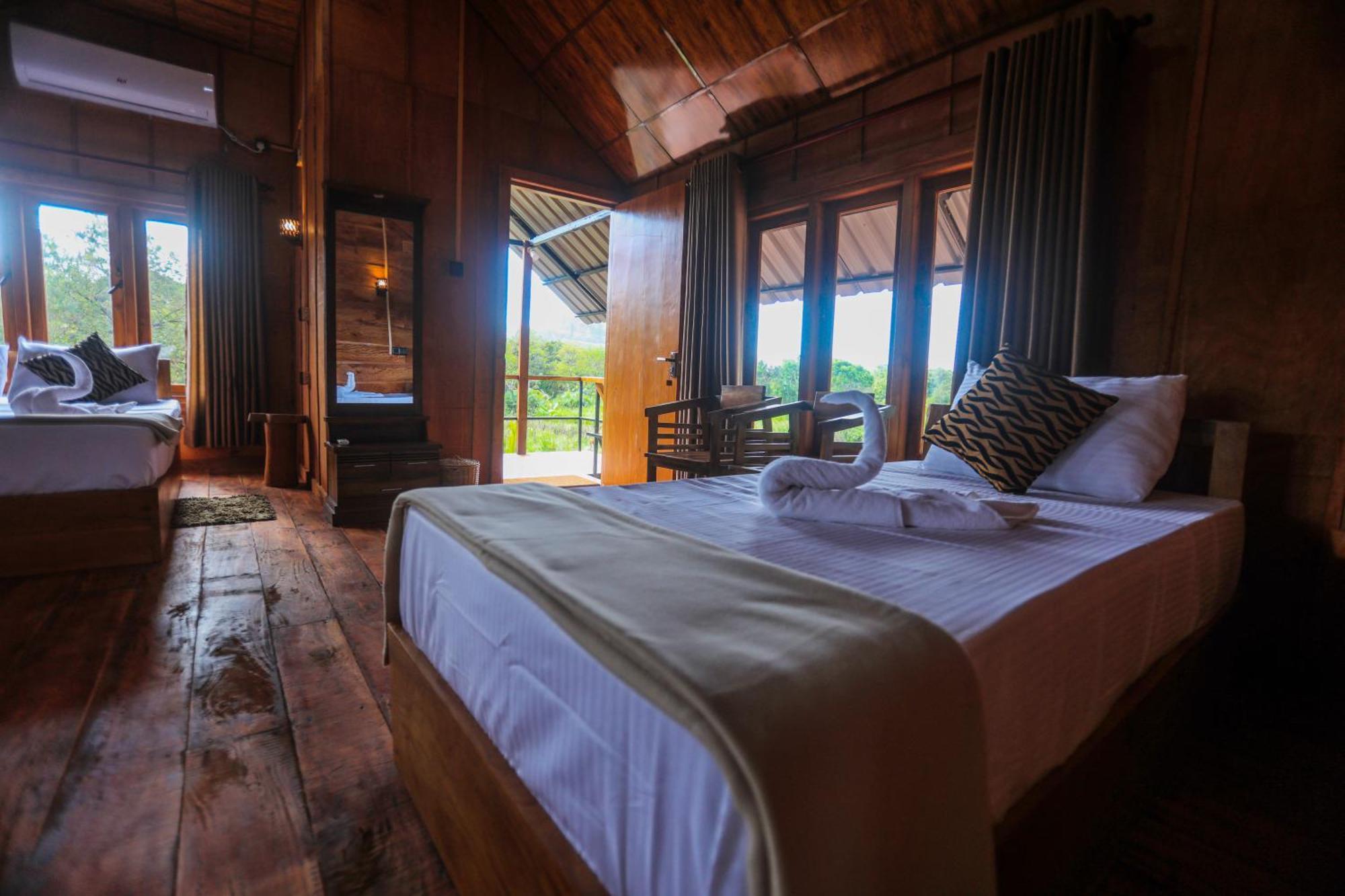 Vila Lion Wood Treehouse Talkote Exteriér fotografie