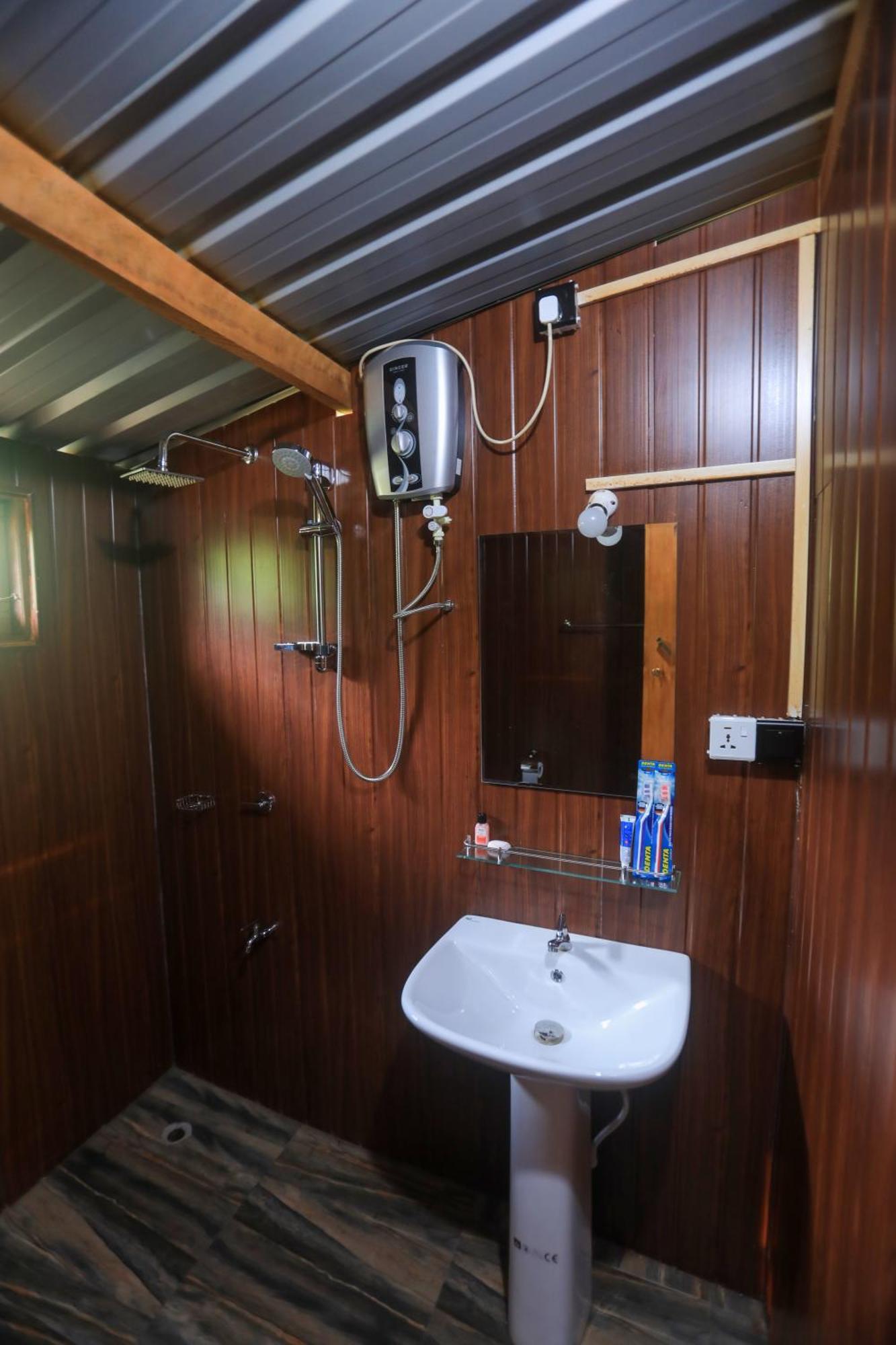 Vila Lion Wood Treehouse Talkote Exteriér fotografie