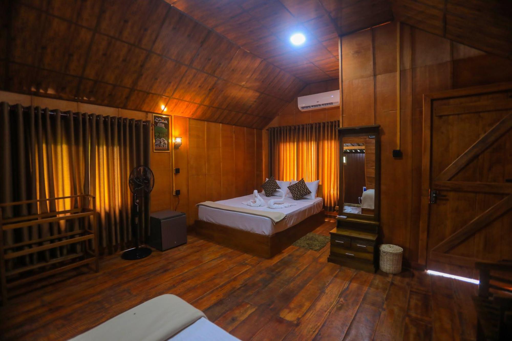 Vila Lion Wood Treehouse Talkote Exteriér fotografie